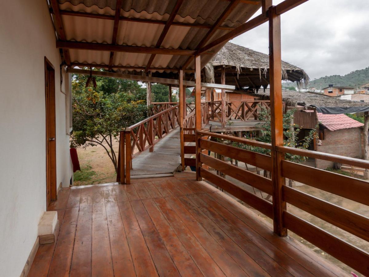 Hostal Tortuga Dorada Puerto López Dış mekan fotoğraf