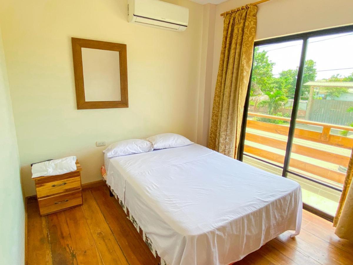 Hostal Tortuga Dorada Puerto López Dış mekan fotoğraf