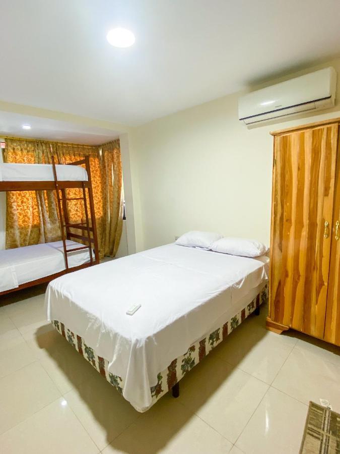 Hostal Tortuga Dorada Puerto López Dış mekan fotoğraf