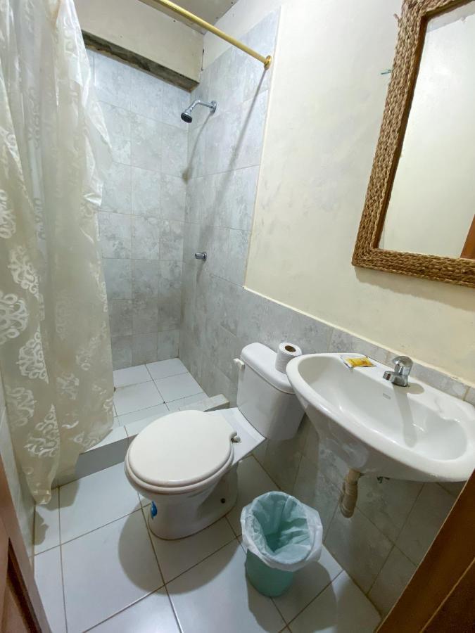 Hostal Tortuga Dorada Puerto López Dış mekan fotoğraf